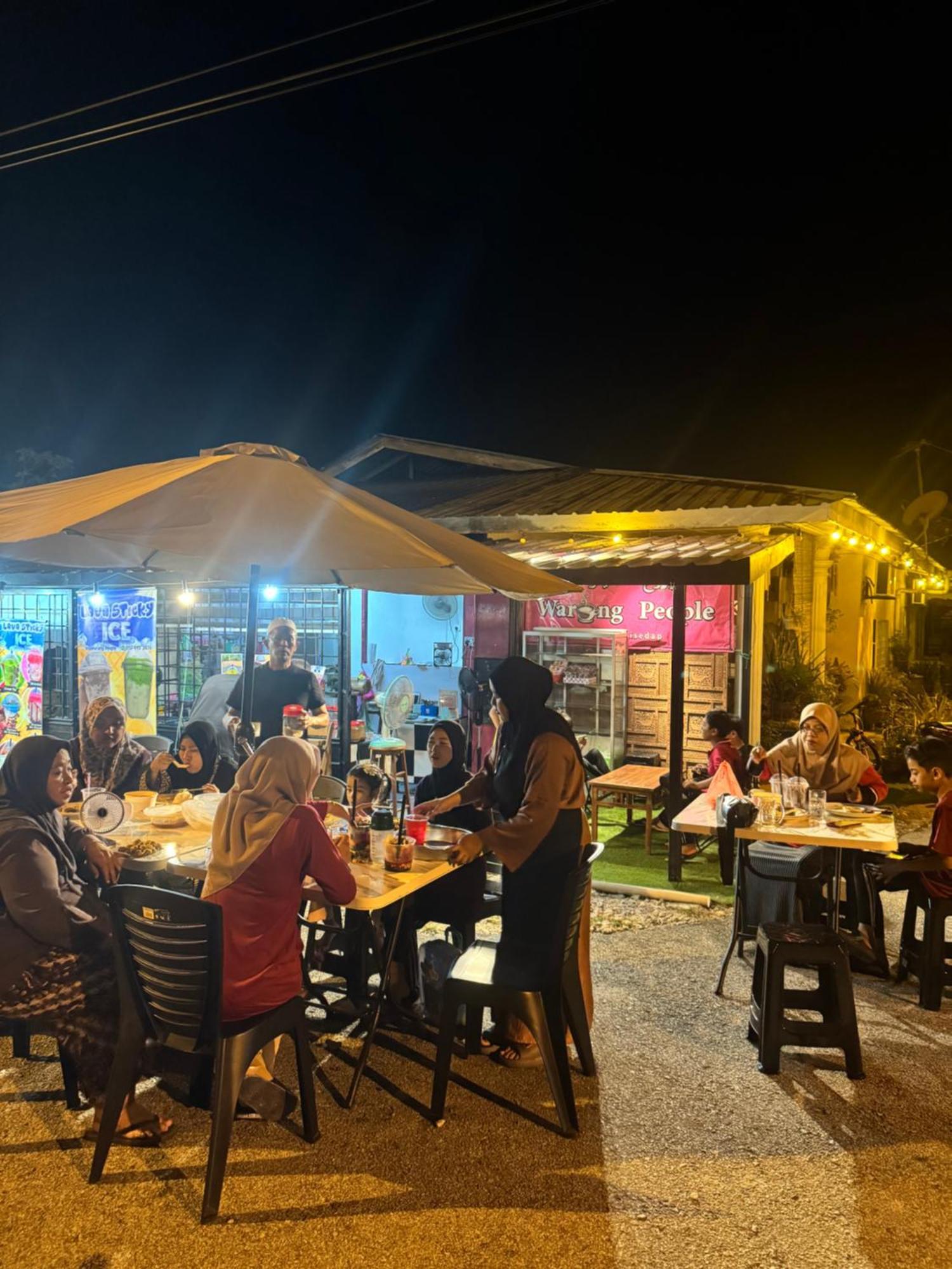 Tiara Inn Homestay 2 Tingkat Pontian Johor Pontian Besar Ngoại thất bức ảnh